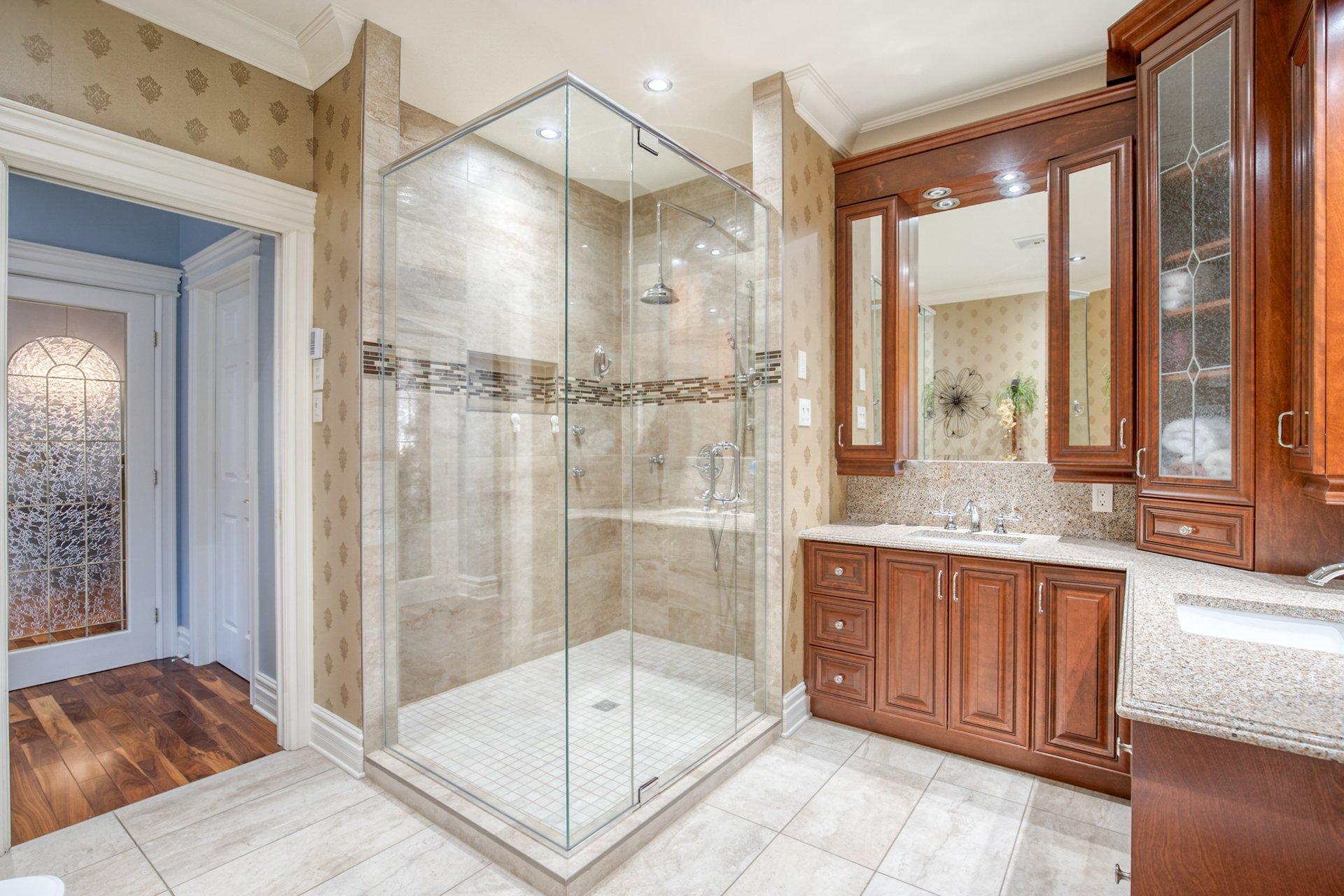 









715


Rue des Séminaristes

,
Saint-Hyacinthe,




QC
J2S9B7

