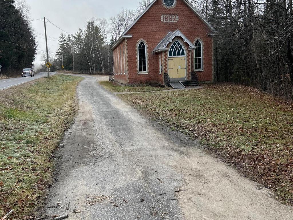 









646Z


Ch. des Érables

,
La Pêche,




QC
J0X1A0

