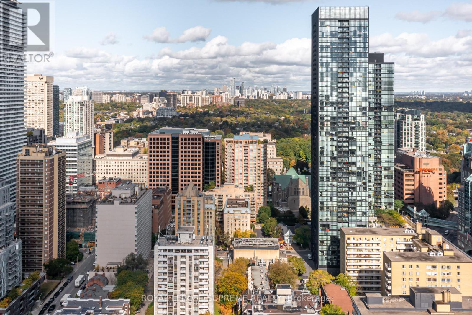 












607 - 80 CHARLES STREET

,
Toronto,




Ontario
M4Y2W6

