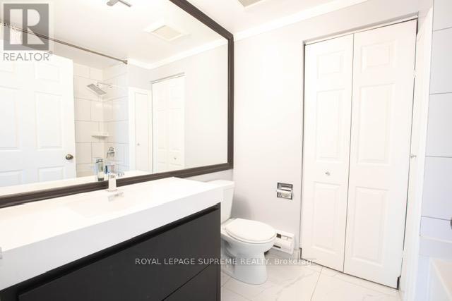 












607 - 80 CHARLES STREET

,
Toronto,




Ontario
M4Y2W6

