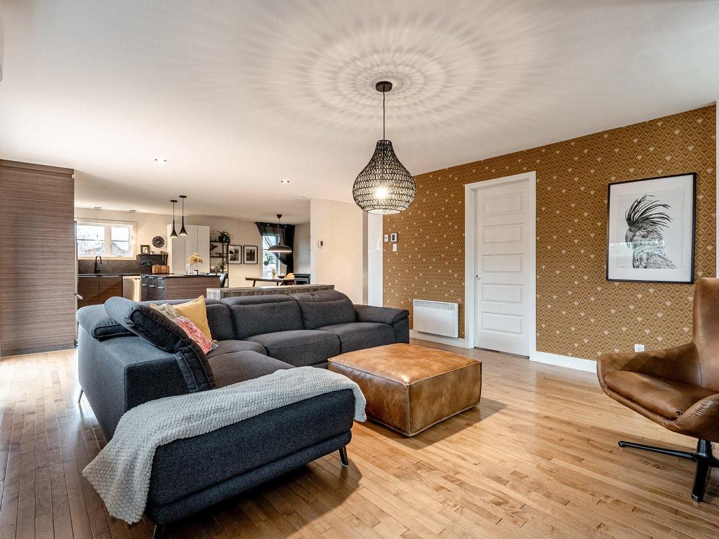 









244


Rue Hélène

,
Stoke,




QC
J0B3G0

