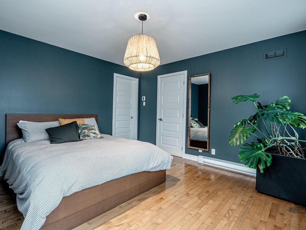 









244


Rue Hélène

,
Stoke,




QC
J0B3G0

