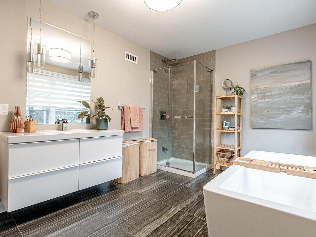 









244


Rue Hélène

,
Stoke,




QC
J0B3G0

