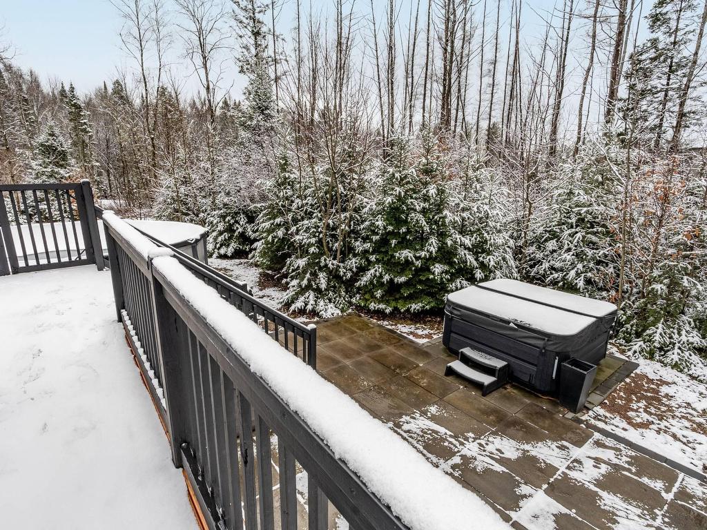 









244


Rue Hélène

,
Stoke,




QC
J0B3G0

