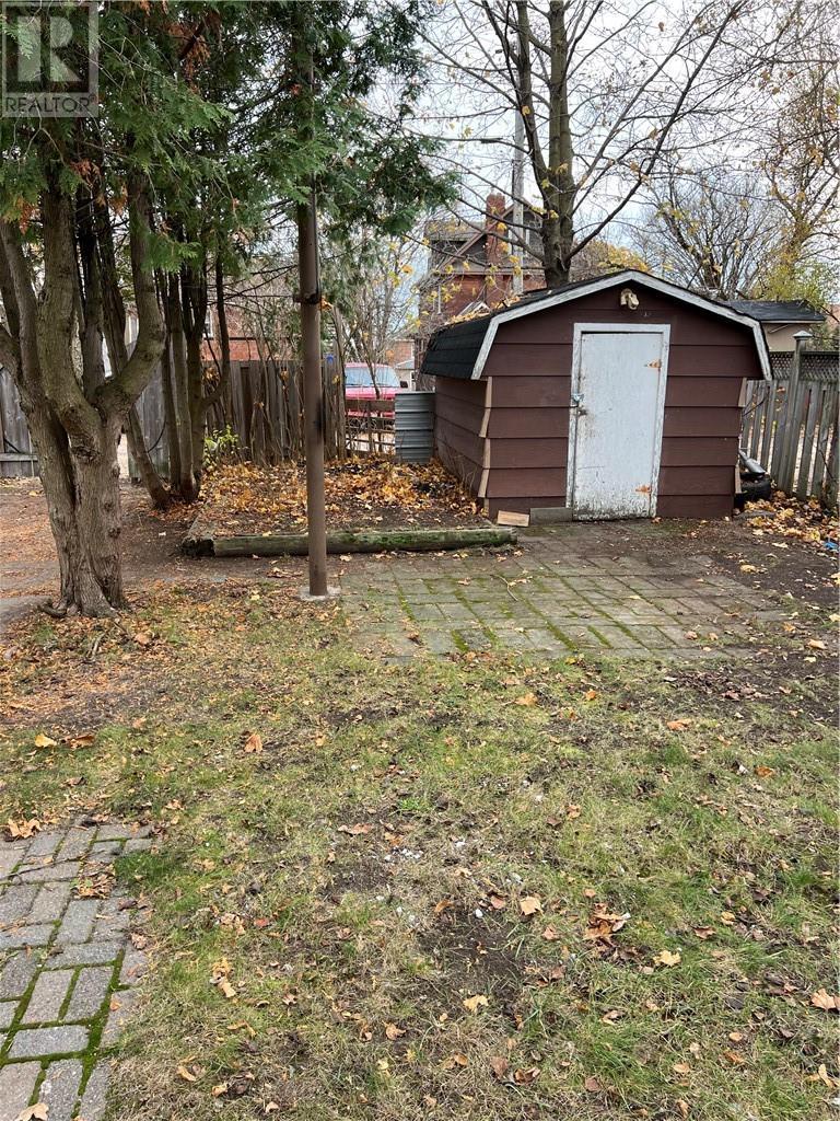 












385 Kathleen Street

,
Sudbury,




Ontario
P3C2M4

