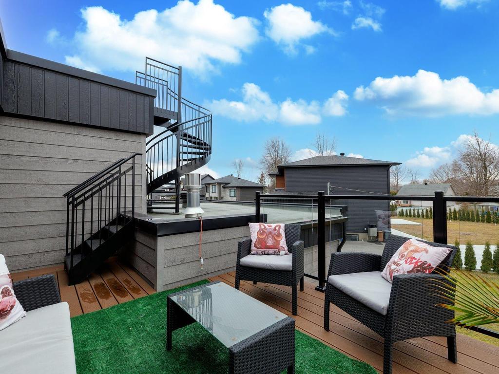 









221


6e Avenue

,
Saint-Zotique,




QC
J0P1Z0

