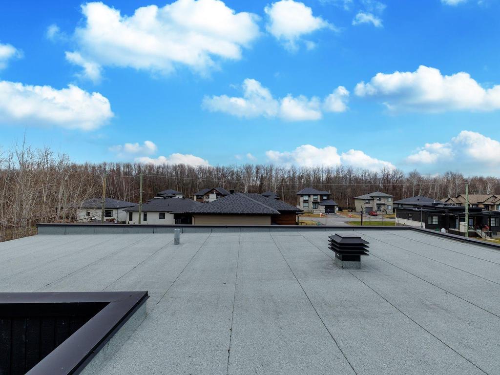 









221


6e Avenue

,
Saint-Zotique,




QC
J0P1Z0

