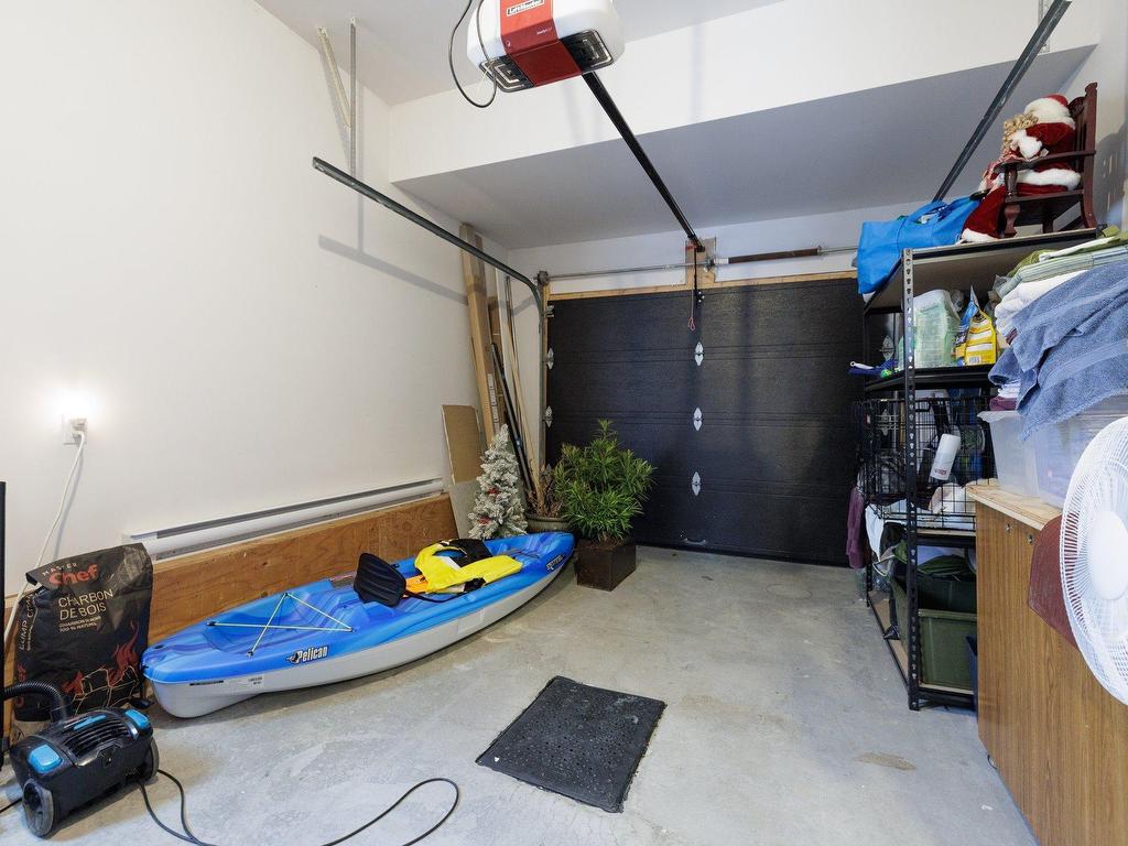 









221


6e Avenue

,
Saint-Zotique,




QC
J0P1Z0

