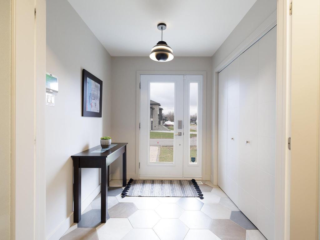 









221


6e Avenue

,
Saint-Zotique,




QC
J0P1Z0

