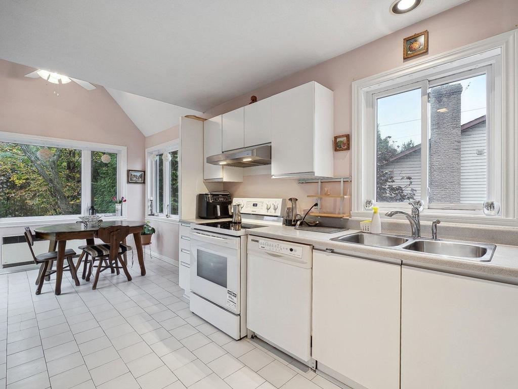









1590


Mtée Ste-Therese

,
Saint-Jérôme,




QC
J5L2L2

