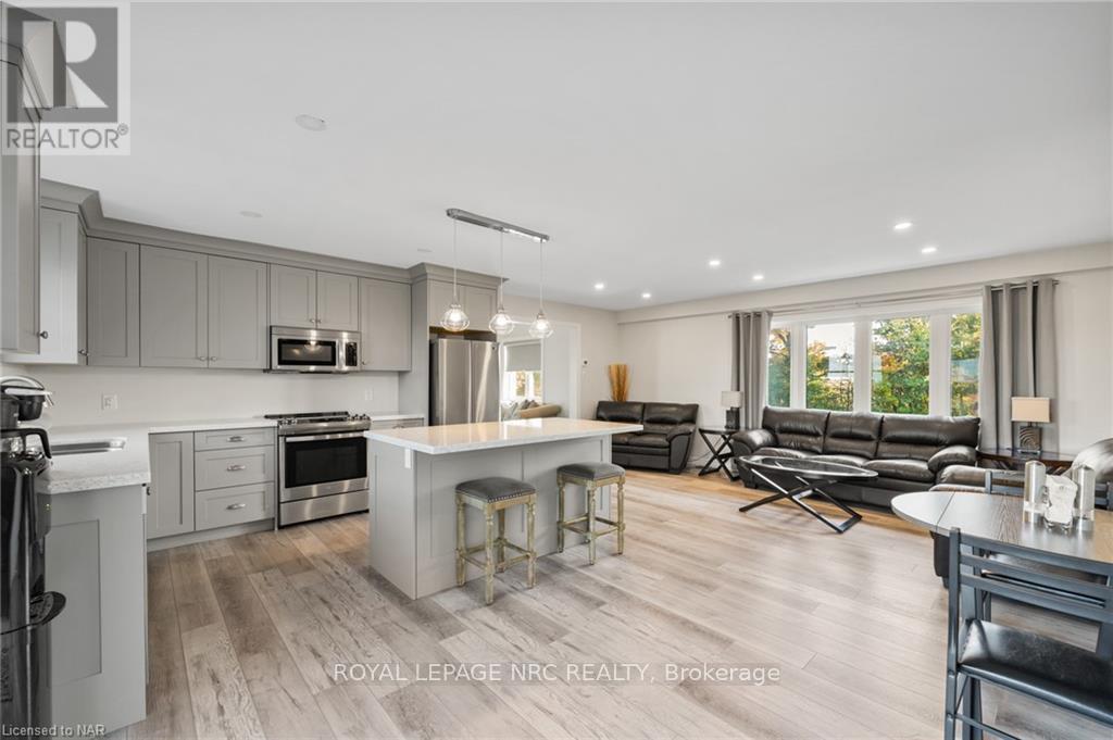 












4692 GILMORE ROAD

,
Fort Erie (Mulgrave),







Ontario
L0S1N0

