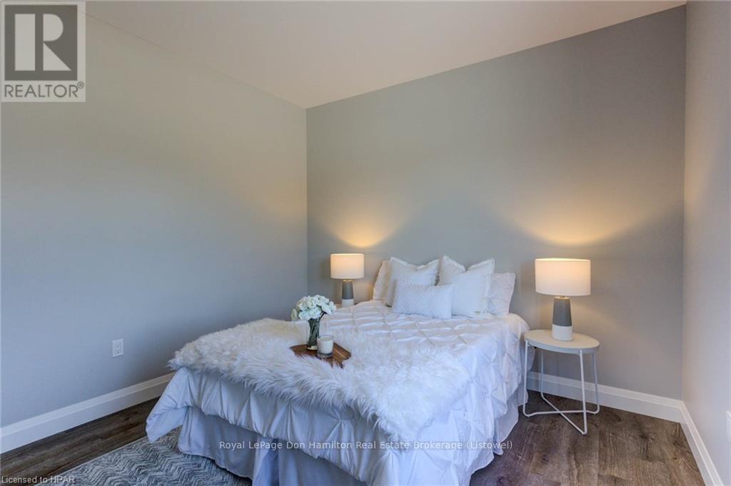 












274 QUEEN STREET S

,
North Perth (Elma),




Ontario
N0G1B0

