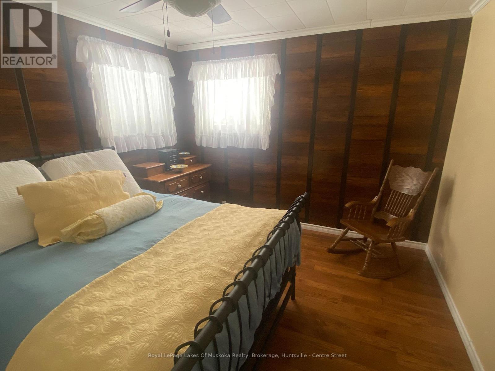 












27 JOHN STREET

,
Burk's Falls,




Ontario
P0A1C0

