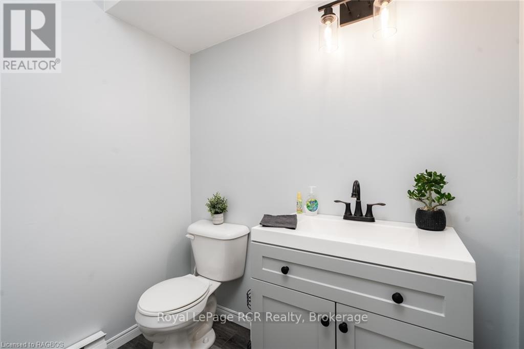 












216 FISHER CRESCENT

,
West Grey,




Ontario
N0G1C0

