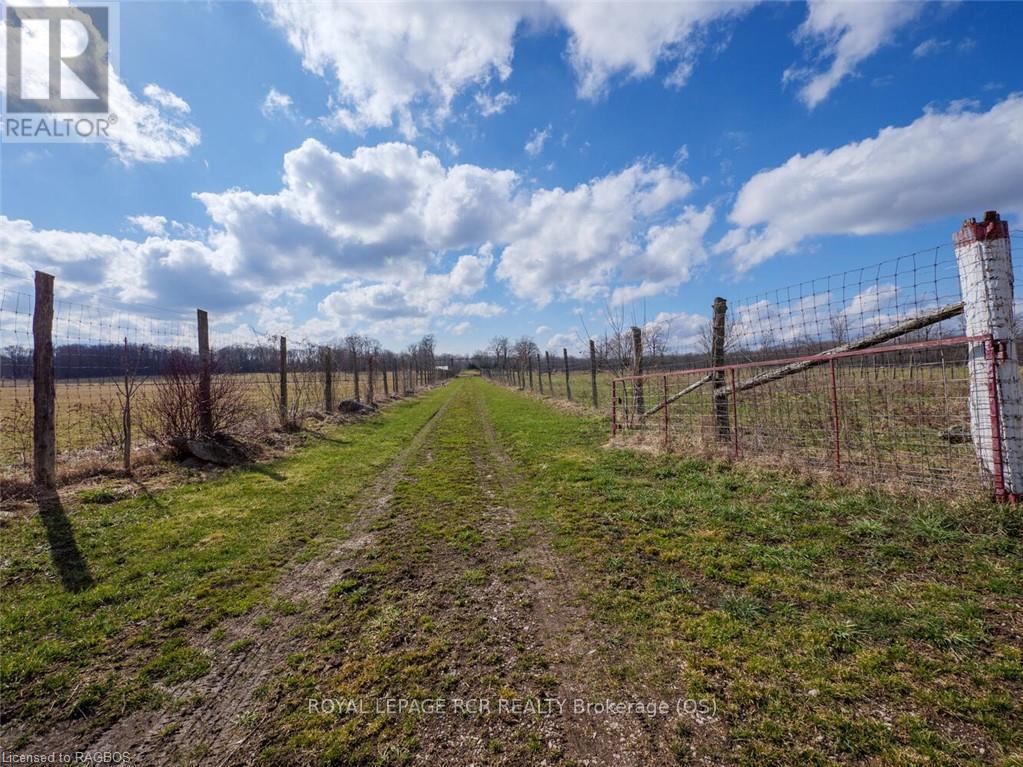 












258934 GORDON SUTHERLAND PARKWAY

,
Georgian Bluffs,







Ontario
N4K5N4

