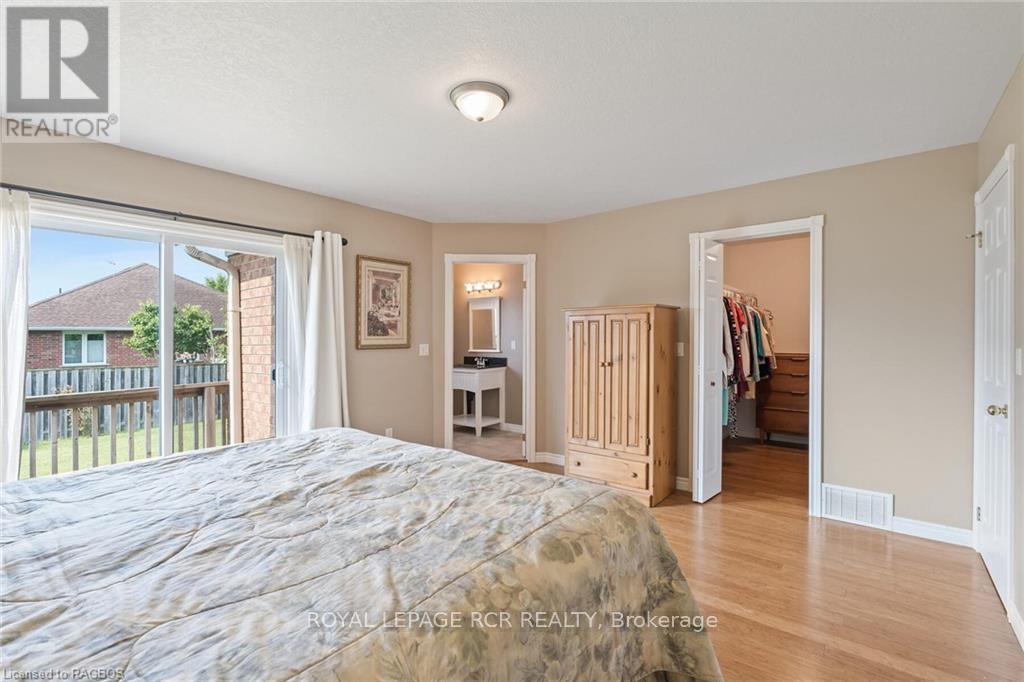 












414 4TH STREET S

,
Hanover,




Ontario
N4N3V1

