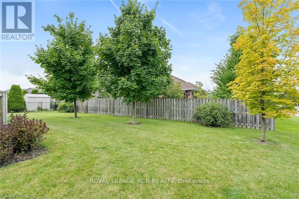 












414 4TH STREET S

,
Hanover,




Ontario
N4N3V1

