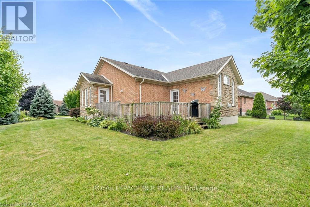 












414 4TH STREET S

,
Hanover,




Ontario
N4N3V1

