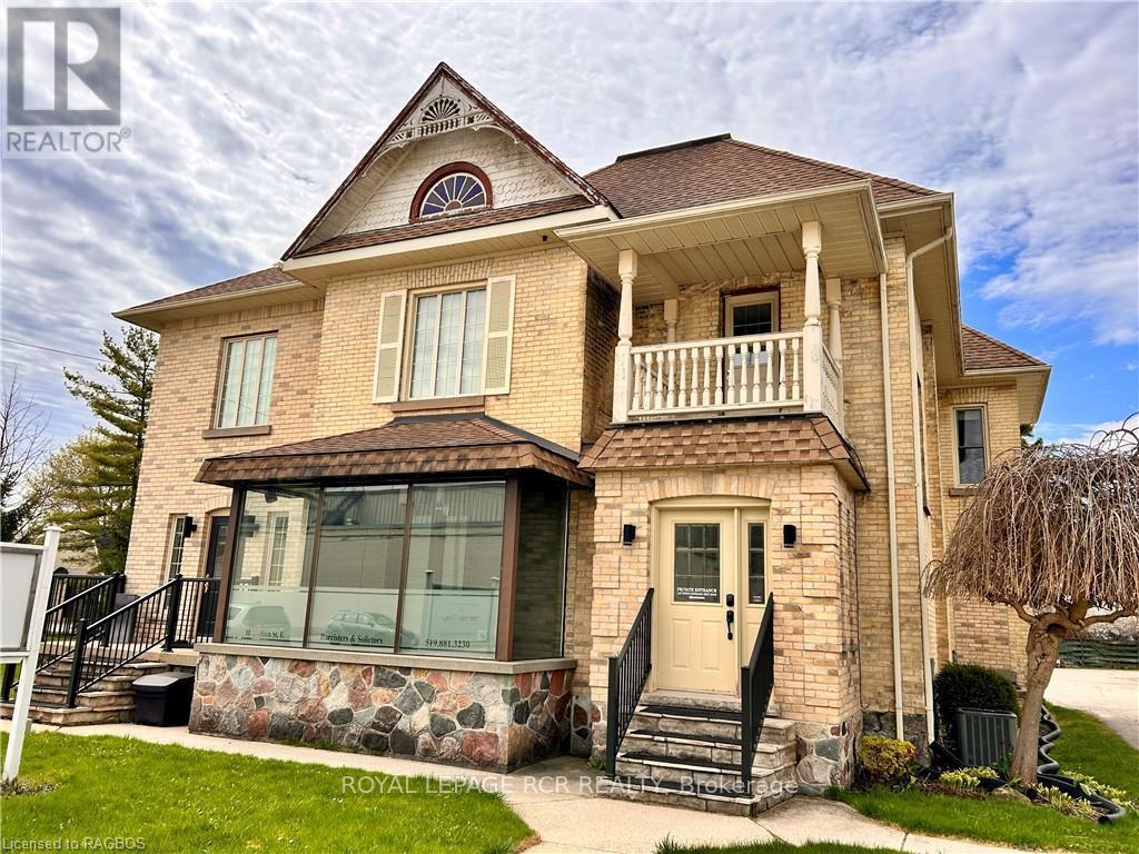 












11 DURHAM STREET E

,
Brockton,




Ontario
N0G2V0

