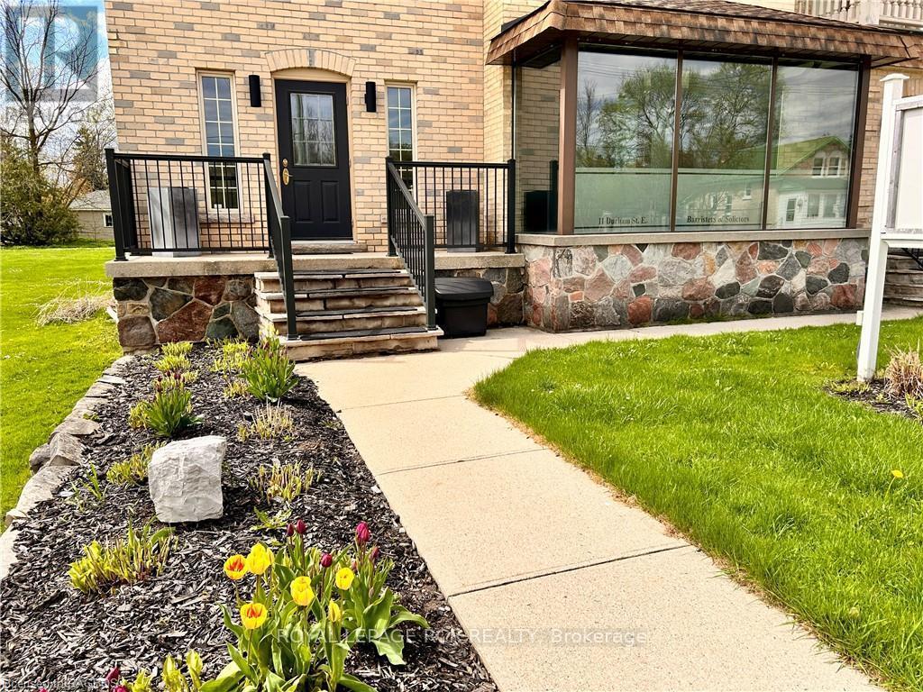 












11 DURHAM STREET E

,
Brockton,




Ontario
N0G2V0

