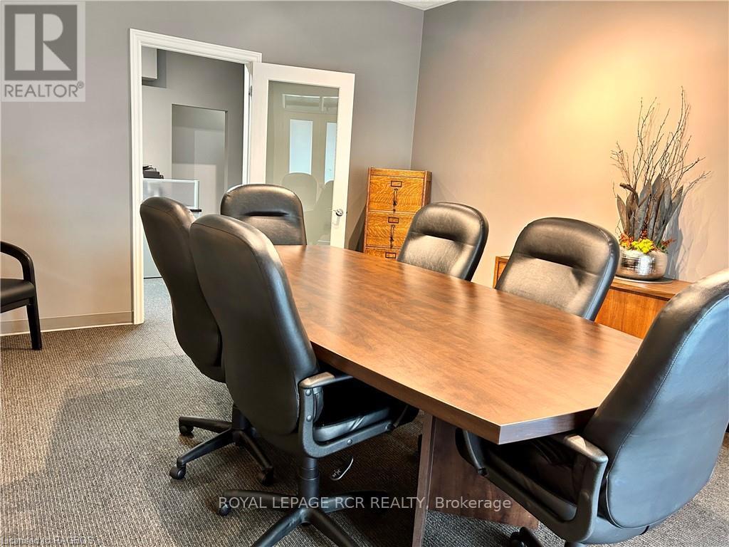












11 DURHAM STREET E

,
Brockton,




Ontario
N0G2V0

