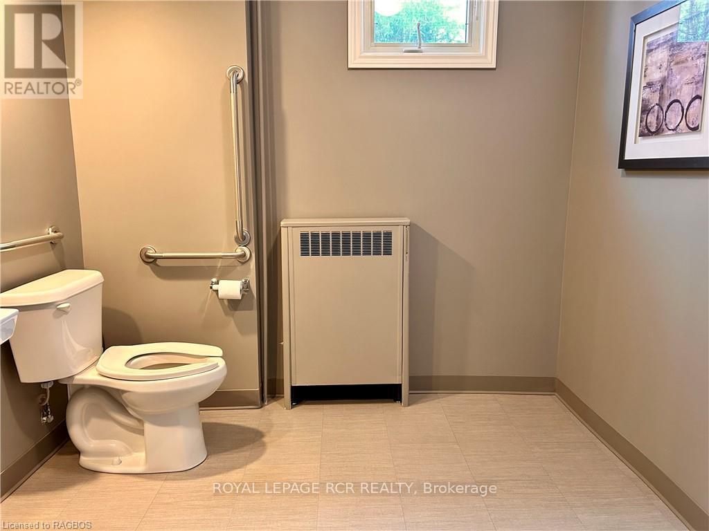 












11 DURHAM STREET E

,
Brockton,




Ontario
N0G2V0

