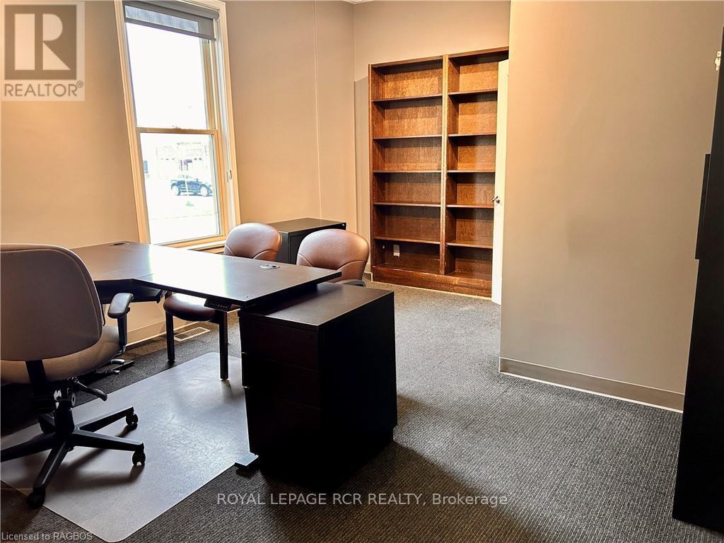 












11 DURHAM STREET E

,
Brockton,




Ontario
N0G2V0

