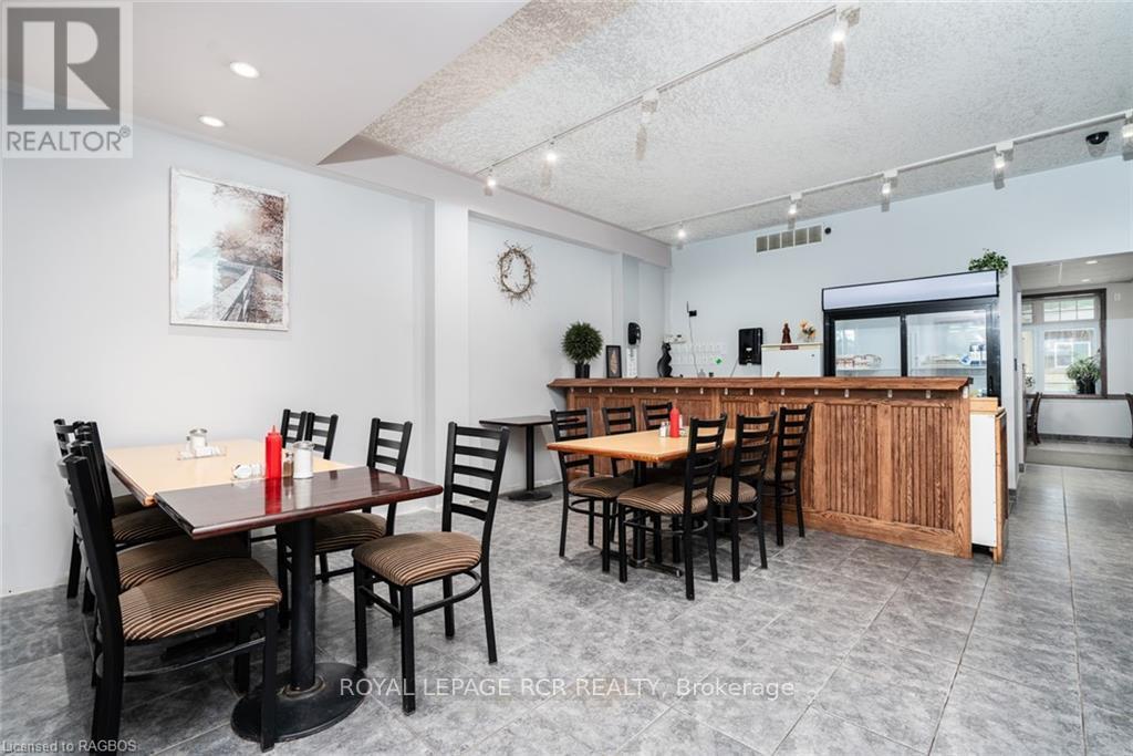 












3 ELORA STREET

,
Minto,




Ontario
N0G1M0

