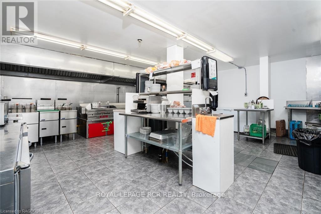 












3 ELORA STREET

,
Minto,




Ontario
N0G1M0

