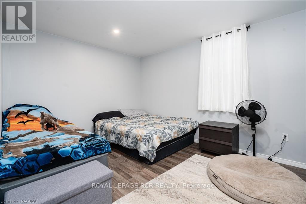 












3 ELORA STREET

,
Minto,




Ontario
N0G1M0


