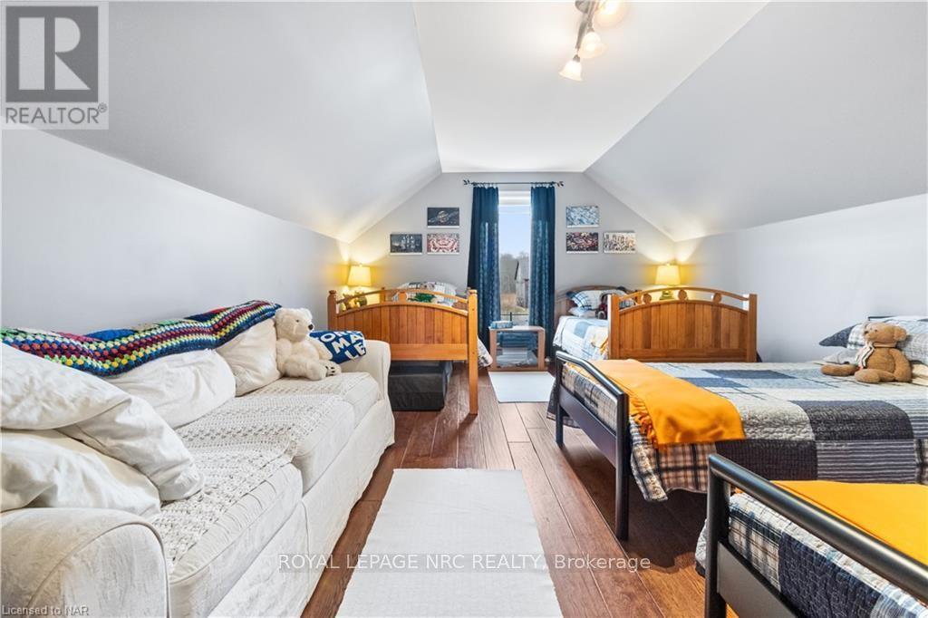 












4511 MILLER ROAD

,
Port Colborne (Bethel),




Ontario
L3B5N7

