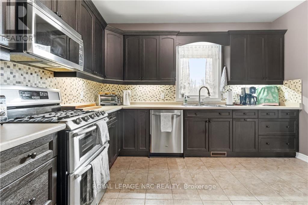 












4511 MILLER ROAD

,
Port Colborne (Bethel),




Ontario
L3B5N7

