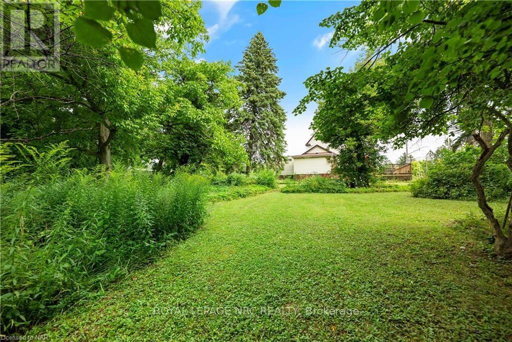 












3879 REBSTOCK ROAD

,
Fort Erie (Crystal Beach),







Ontario
L0S1B0

