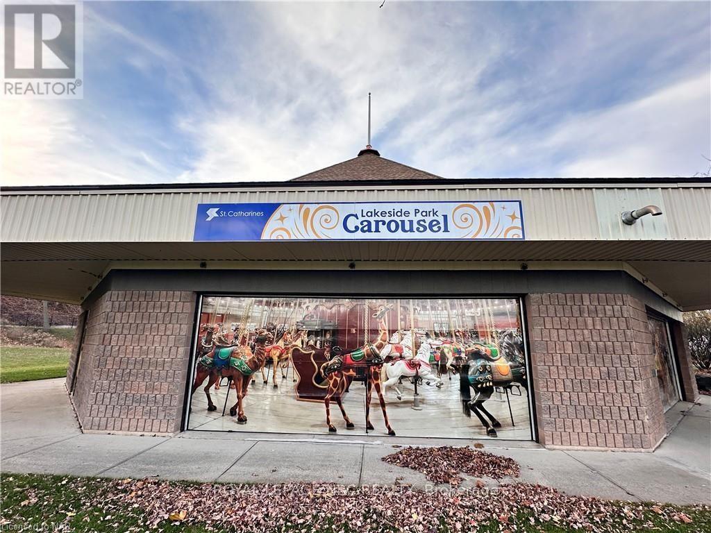 












3 PEEL STREET

,
St. Catharines (Port Dalhousie),







Ontario
L2N5A1

