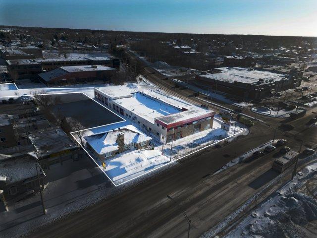 









547

 - 553


Boul. des Laurentides

,
Saint-Jérôme,




QC
J7Z4M4

