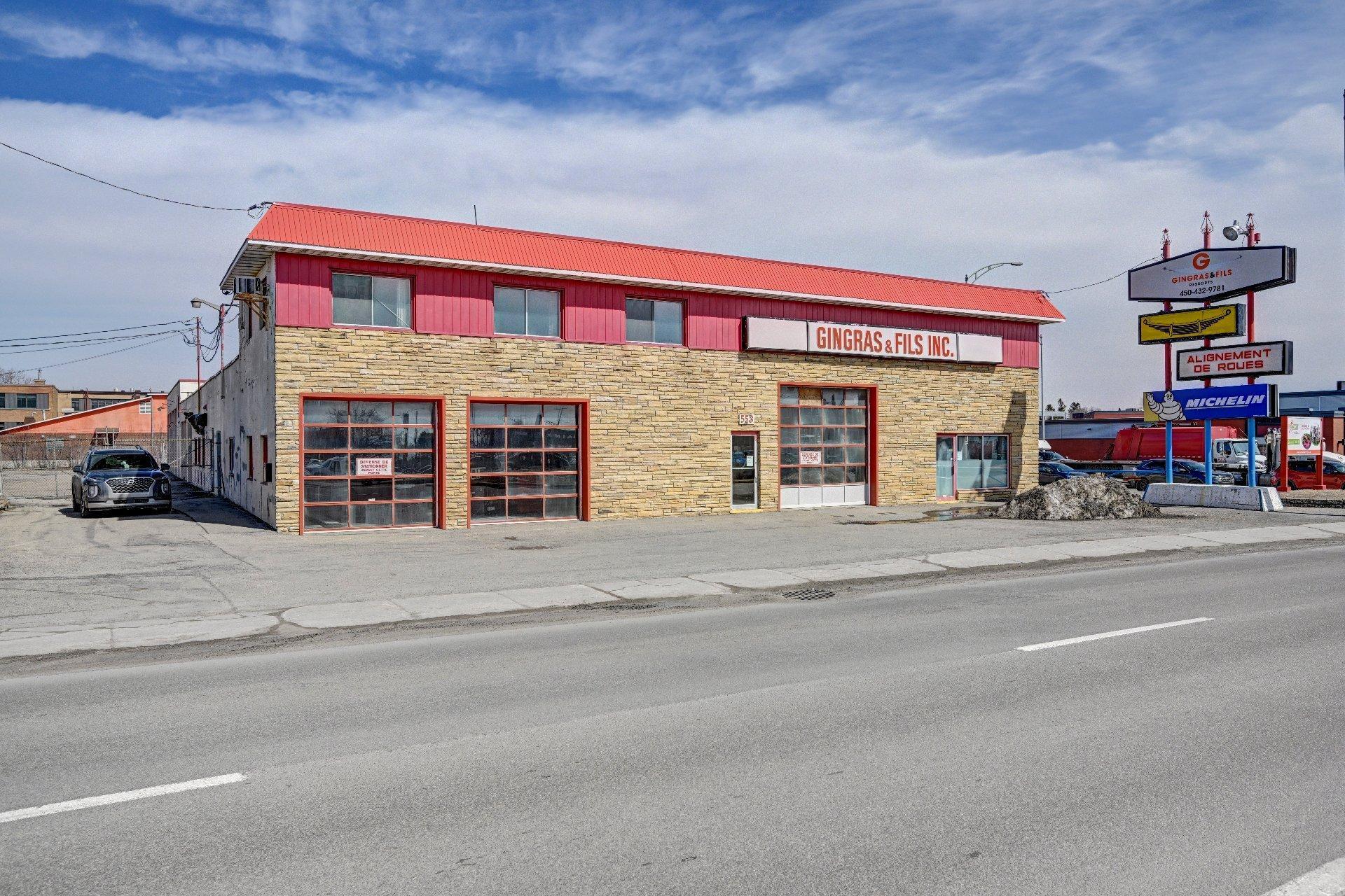 









547

 - 553


Boul. des Laurentides

,
Saint-Jérôme,




QC
J7Z4M4

