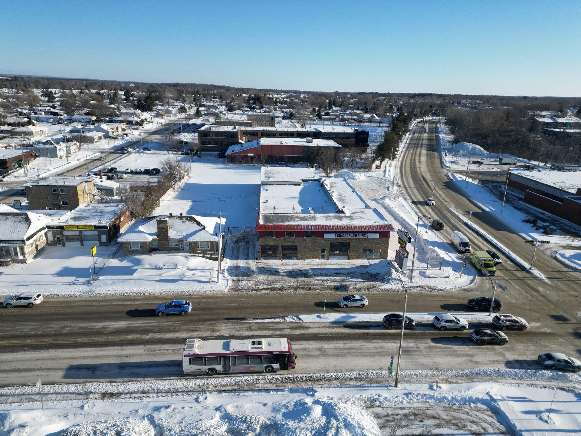 









547

 - 553


Boul. des Laurentides

,
Saint-Jérôme,




QC
J7Z4M4


