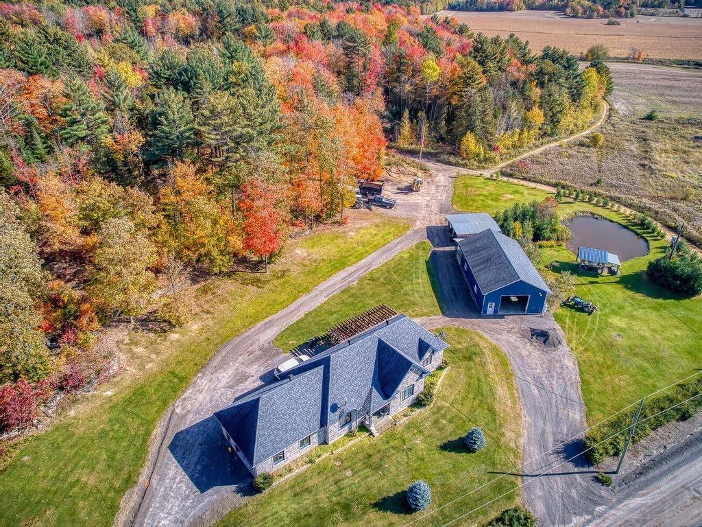 









3630Z


Route du Raccordement-Saint-Pierre

,
Saint-Félix-de-Valois,




QC
J2K2M0

