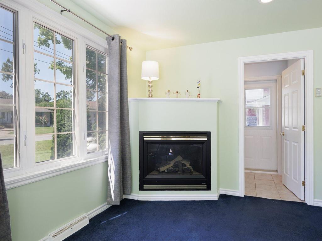 









59


Rue Maryvale

,
Beaconsfield,




QC
H9W3P4


