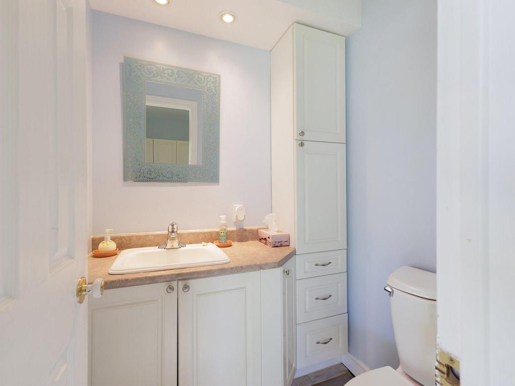 









59


Rue Maryvale

,
Beaconsfield,




QC
H9W3P4

