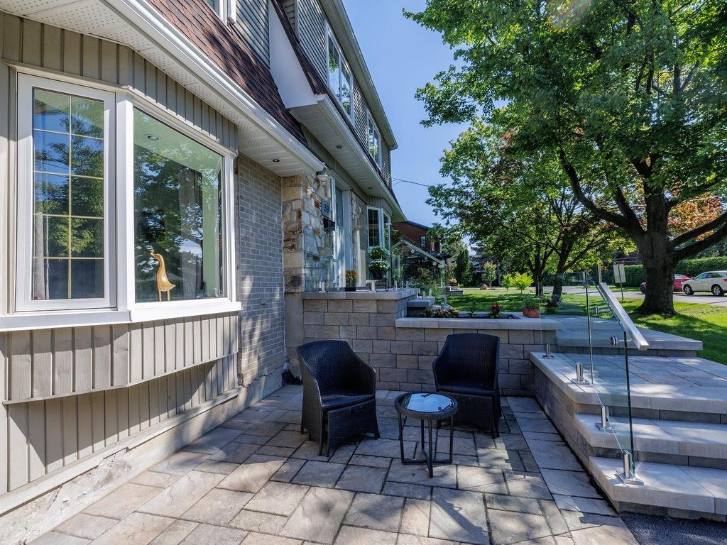 









59


Rue Maryvale

,
Beaconsfield,




QC
H9W3P4

