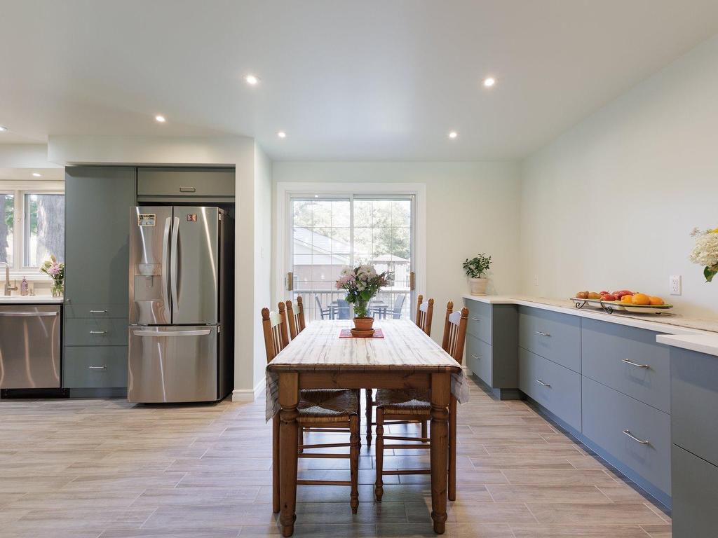 









59


Rue Maryvale

,
Beaconsfield,




QC
H9W3P4


