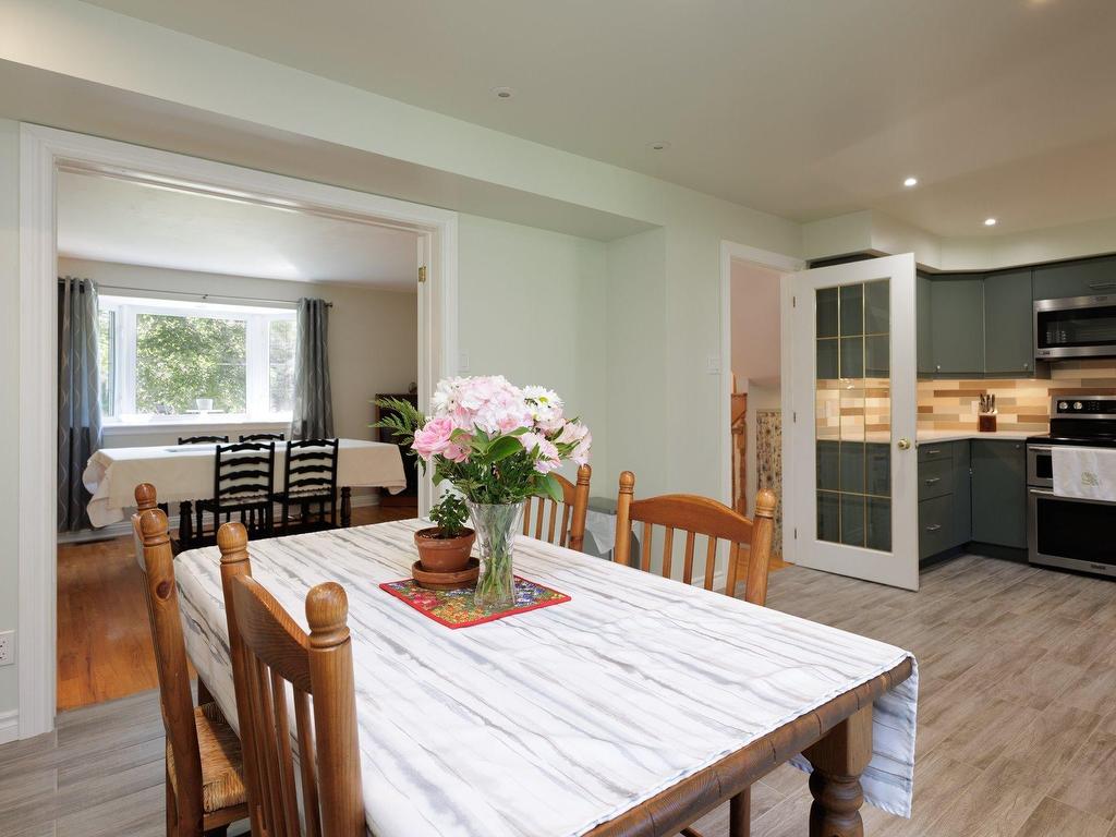 









59


Rue Maryvale

,
Beaconsfield,




QC
H9W3P4

