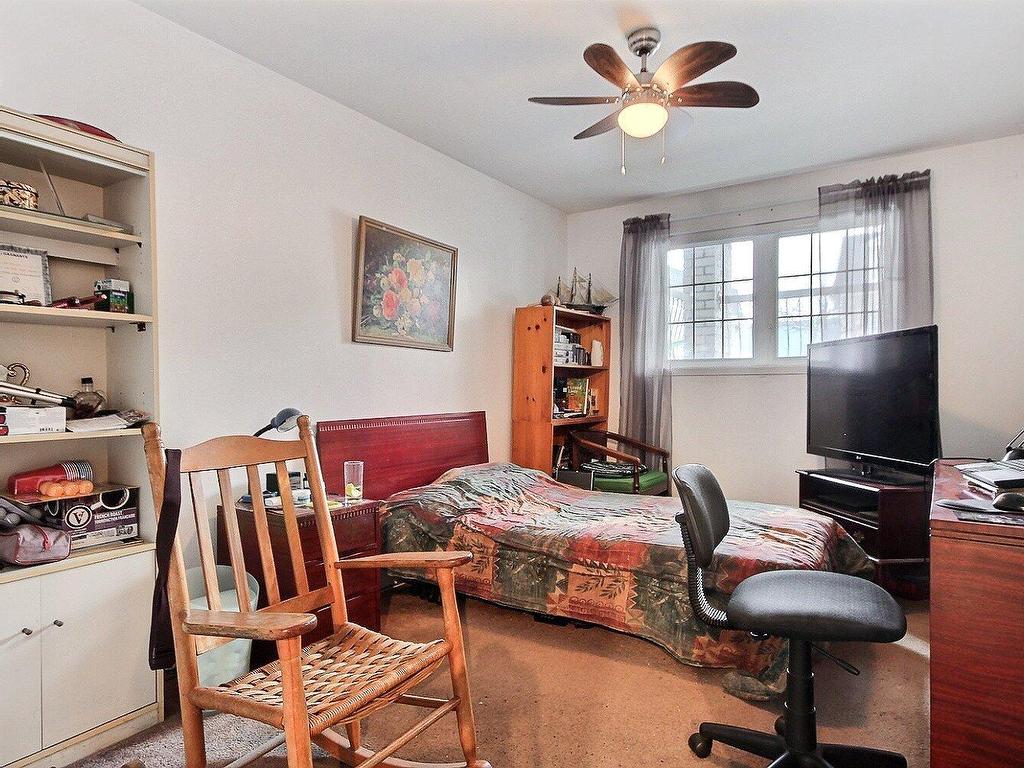 









104


Rue Gaby-Bernier

,
Chambly,




QC
J3L5T6

