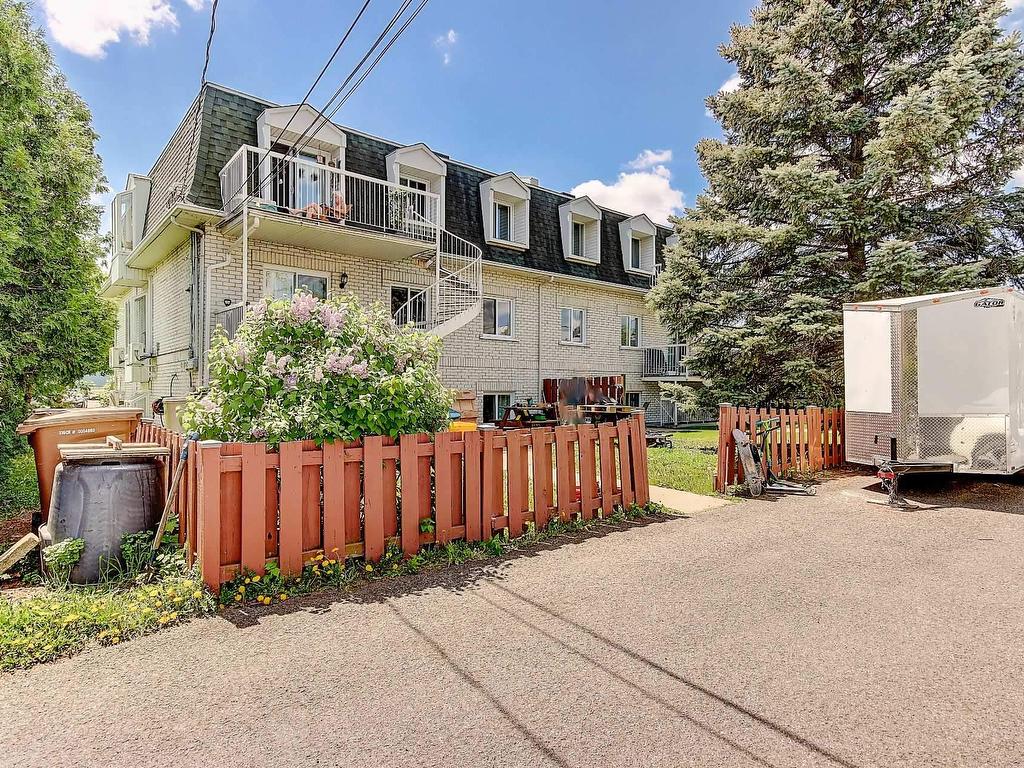 









104


Rue Gaby-Bernier

,
Chambly,




QC
J3L5T6

