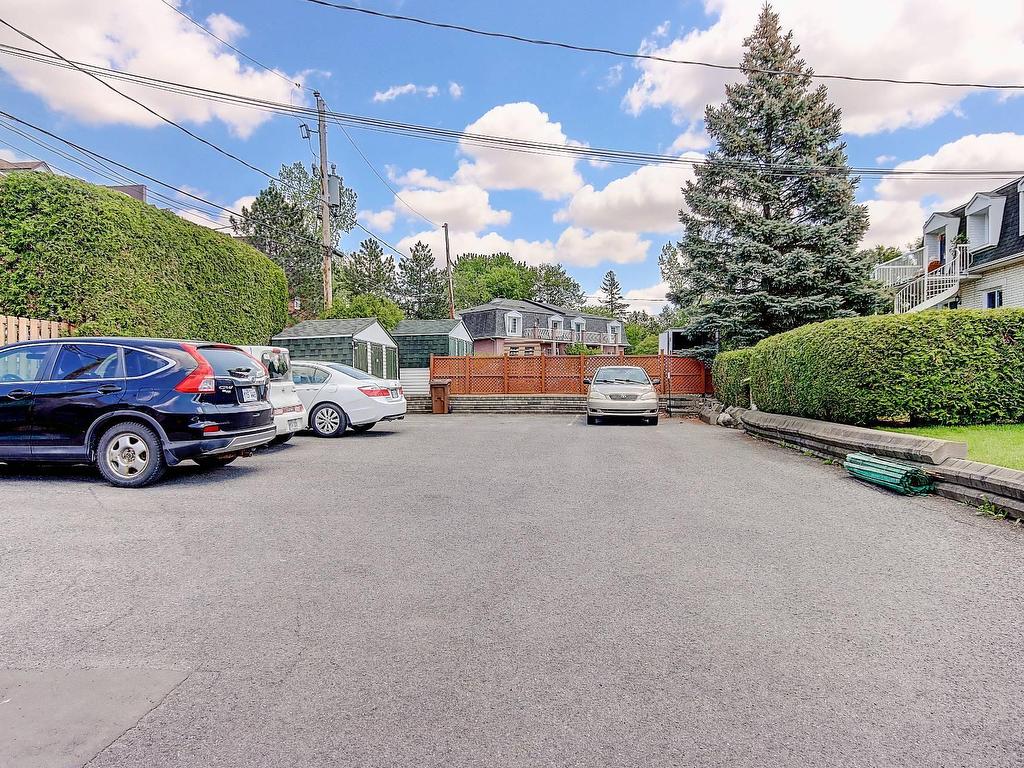









104


Rue Gaby-Bernier

,
Chambly,




QC
J3L5T6

