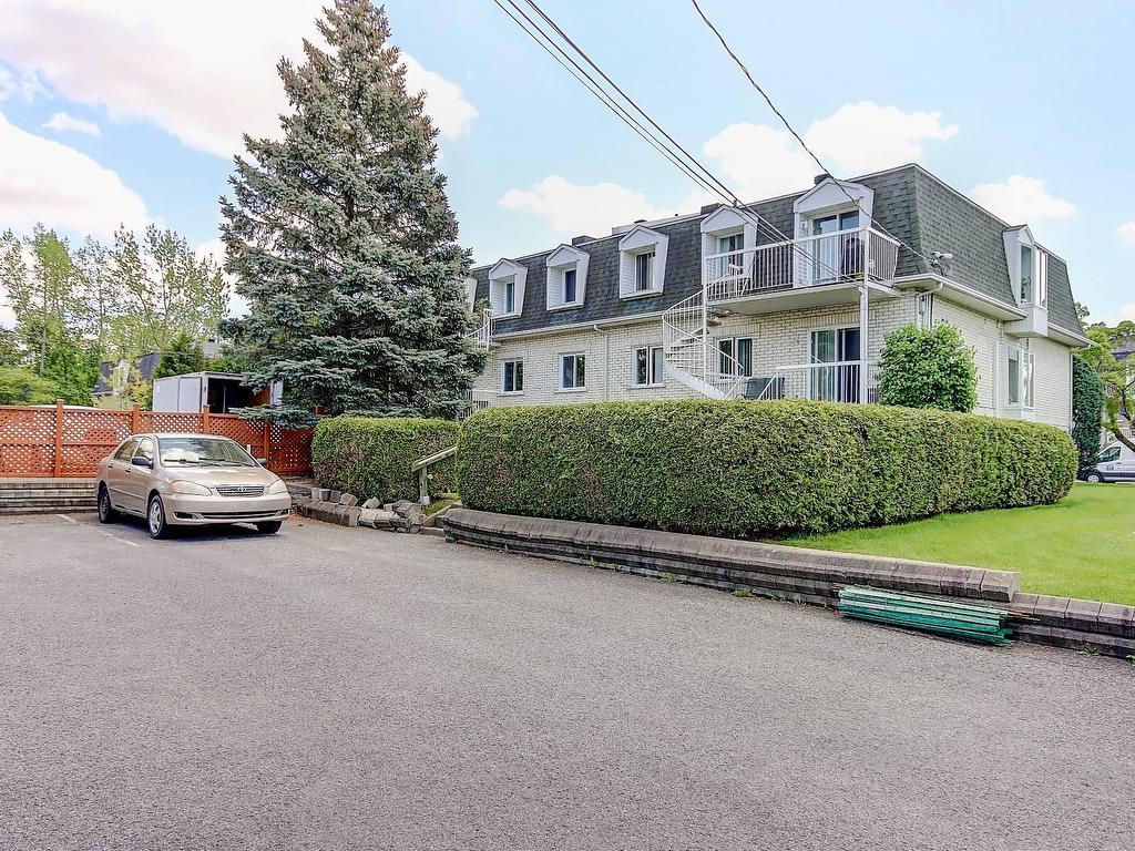 









104


Rue Gaby-Bernier

,
Chambly,




QC
J3L5T6

