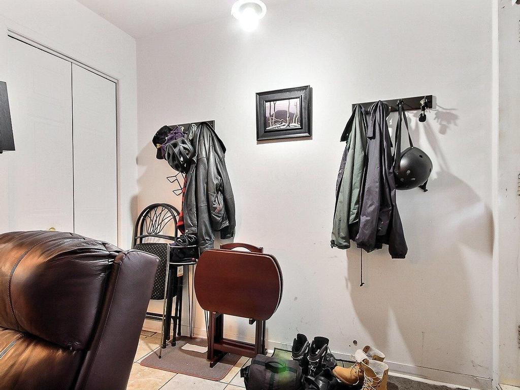 









104


Rue Gaby-Bernier

,
Chambly,




QC
J3L5T6

