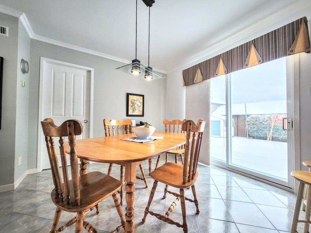 









4882


Rue Oscar-Houde

,
Shawinigan,




QC
G9R1B4


