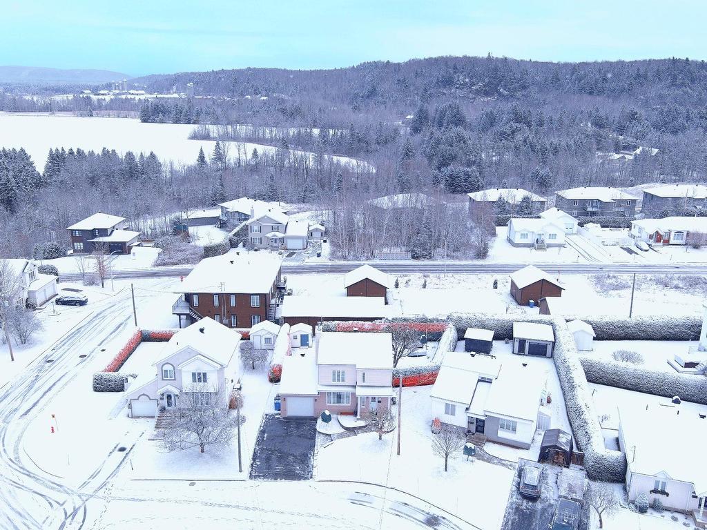 









4882


Rue Oscar-Houde

,
Shawinigan,




QC
G9R1B4

